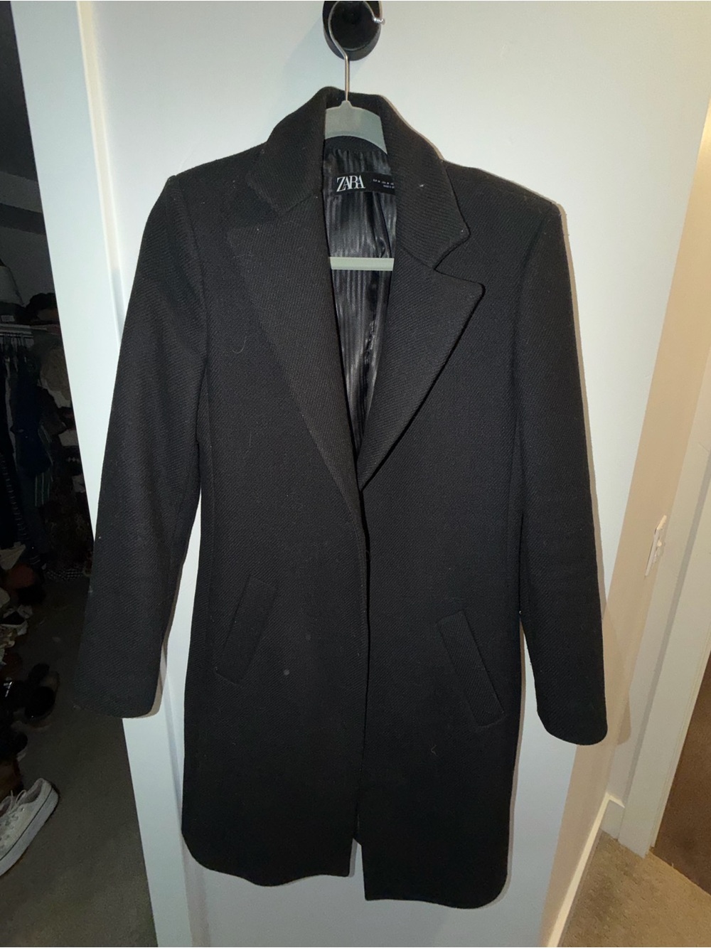ZARA women’s  Black Single-Breasted Wool Coat